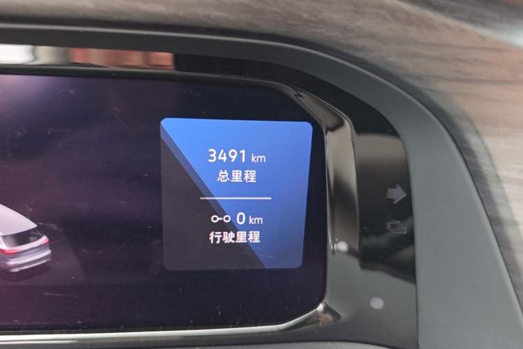 Used Volkswagen Viloran 2024 380TSI Premium Edition Odometer Close Up