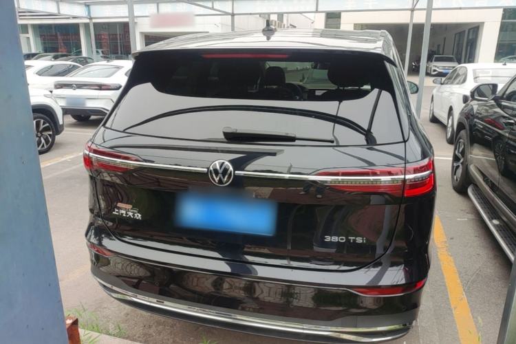 Used Volkswagen Viloran 2024 380TSI Premium Edition Rear