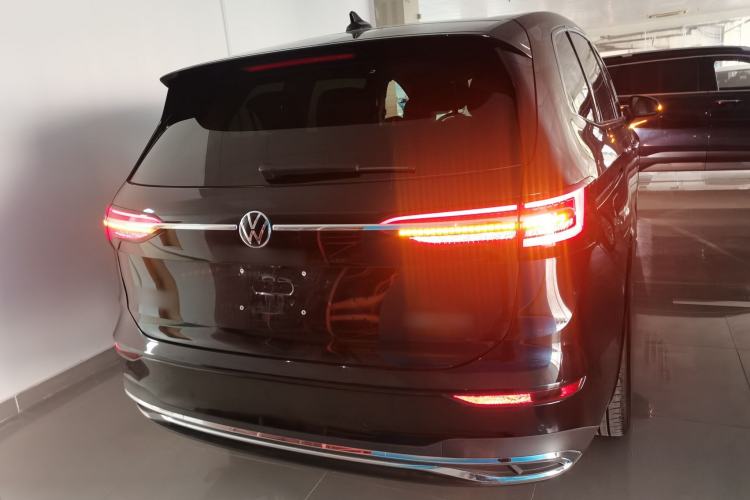 Used Volkswagen Viloran 2024 380TSI Premium Edition Rear