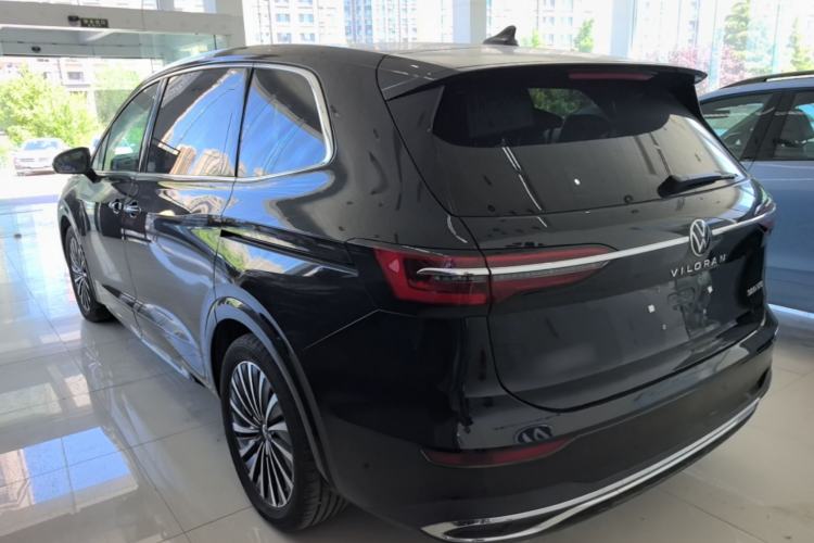 Used Volkswagen Viloran 2024 380TSI Premium Edition Rear Left 45 Deg
