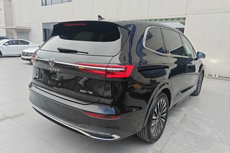 Used Volkswagen Viloran 2024 380TSI Premium Edition Rear Right 45 Deg