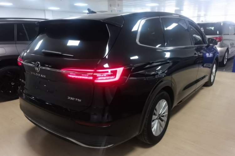 Used Volkswagen Viloran 2024 330TSI Business Edition Rear Right 45 Deg