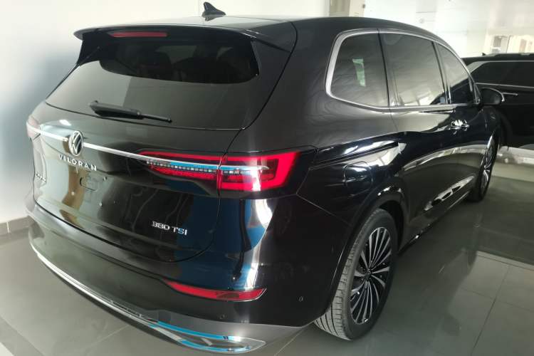 Used Volkswagen Viloran 2024 380TSI Premium Edition Rear Right 45 Deg