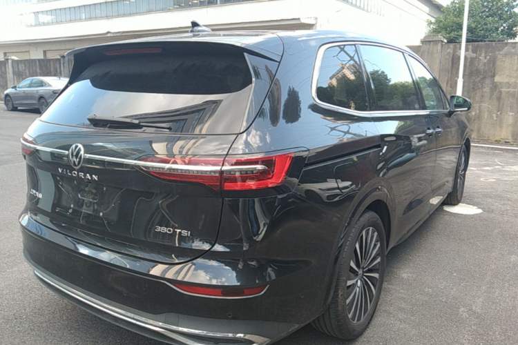 Used Volkswagen Viloran 2024 380TSI Premium Edition Rear Right 45 Deg