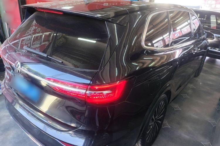 Used Volkswagen Viloran 2024 380TSI Premium Edition Rear Right 45 Deg