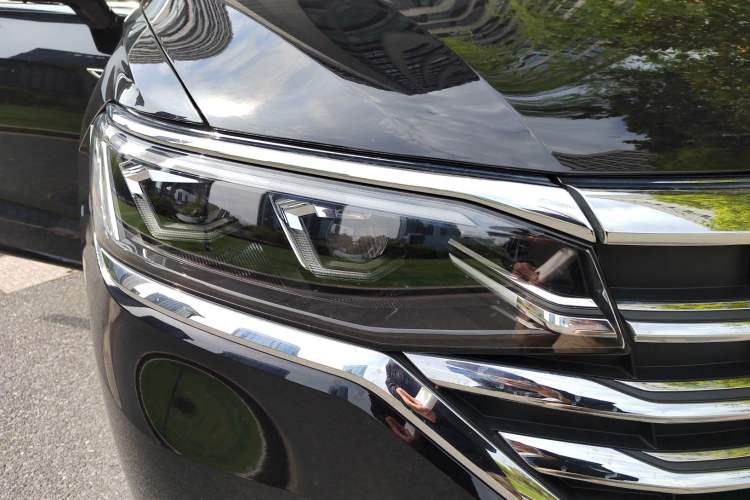 Used Volkswagen Viloran 2024 380TSI Flagship Edition Right Front Headlight