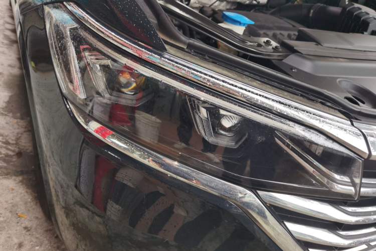 Used Volkswagen Viloran 2024 380TSI Premium Edition Right Front Headlight