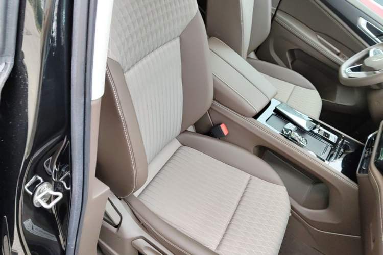 Used Volkswagen Viloran 2024 330TSI Business Edition Right Front Seat
