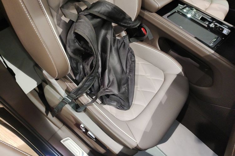 Used Volkswagen Viloran 2024 380TSI Premium Edition Right Front Seat