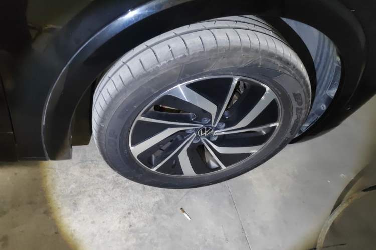 Used Volkswagen Viloran 2024 380TSI Luxury Edition Right Front Wheel Hub