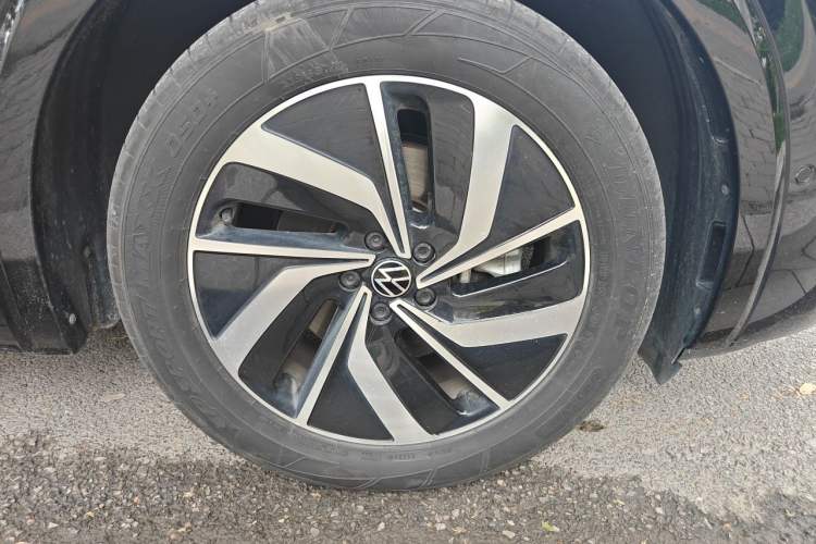 Used Volkswagen Viloran 2024 380TSI Luxury Edition Right Front Wheel Hub