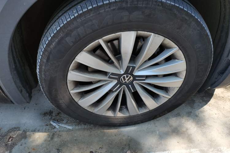 Used Volkswagen Viloran 2024 330TSI Business Edition Right Front Wheel Hub