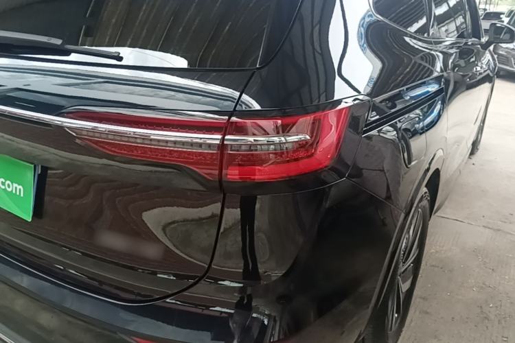 Used Volkswagen Viloran 2024 330TSI Luxury Edition Right Rear Taillight