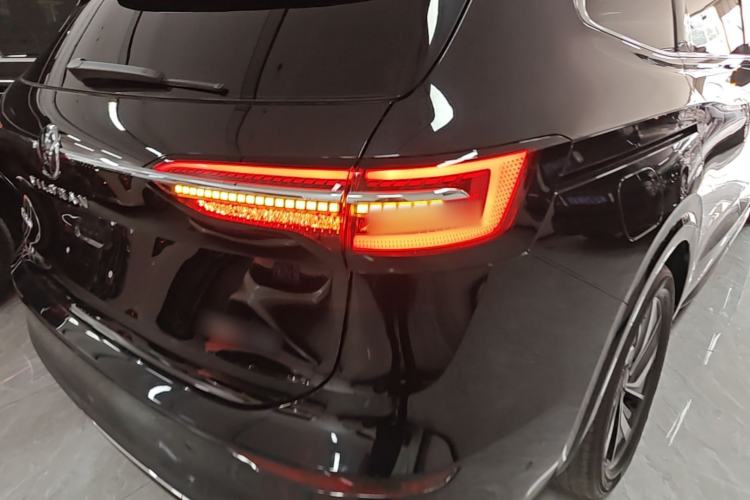 Used Volkswagen Viloran 2024 380TSI Luxury Edition Right Rear Taillight