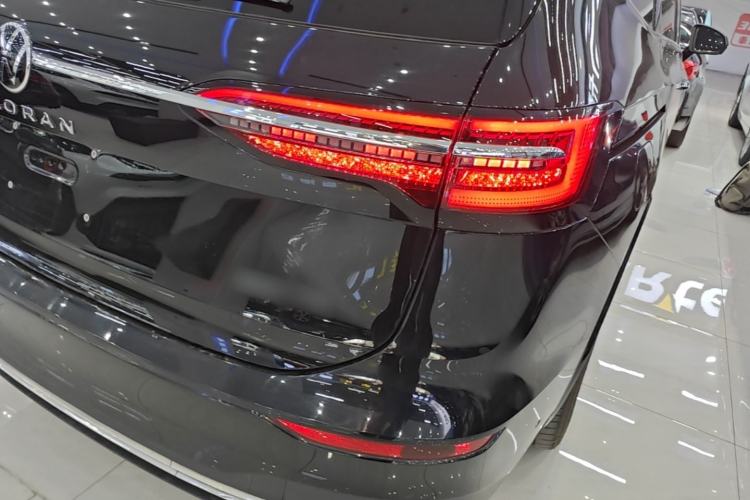 Used Volkswagen Viloran 2024 380TSI Premium Edition Right Rear Taillight