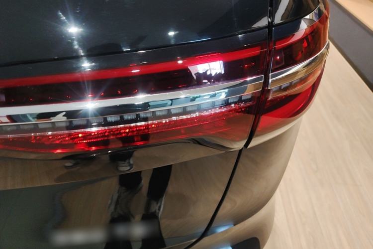 Used Volkswagen Viloran 2024 380TSI Premium Edition Right Rear Taillight