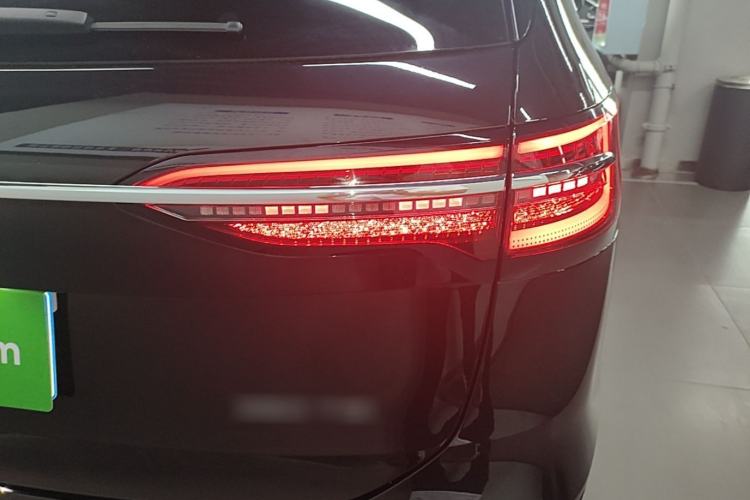 Used Volkswagen Viloran 2024 380TSI Luxury Edition Right Rear Taillight