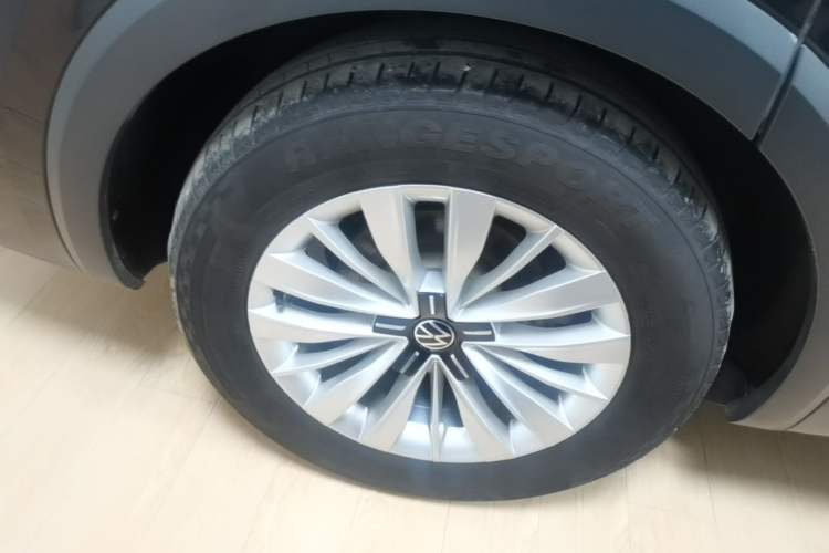 Used Volkswagen Viloran 2024 330TSI Business Edition Right Rear Wheel Hub