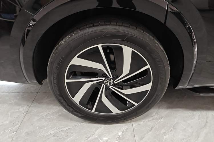 Used Volkswagen Viloran 2024 380TSI Luxury Edition Right Rear Wheel Hub