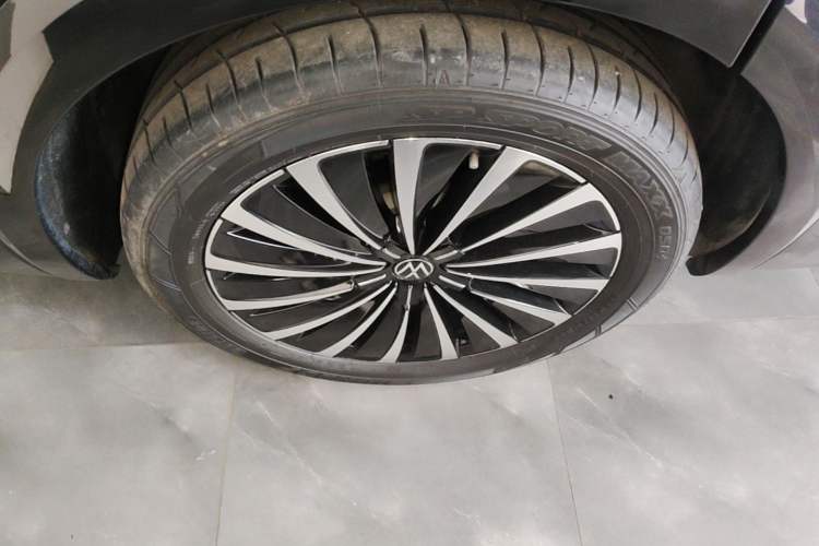 Used Volkswagen Viloran 2024 380TSI Premium Edition Right Rear Wheel Hub