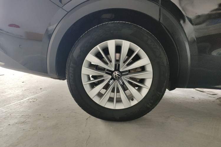 Used Volkswagen Viloran 2024 330TSI Business Edition Right Rear Wheel Hub