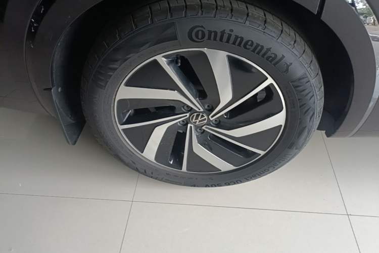 Used Volkswagen Viloran 2024 380TSI Luxury Edition Right Rear Wheel Hub