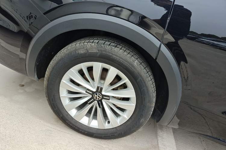 Used Volkswagen Viloran 2024 330TSI Business Edition Right Rear Wheel Hub