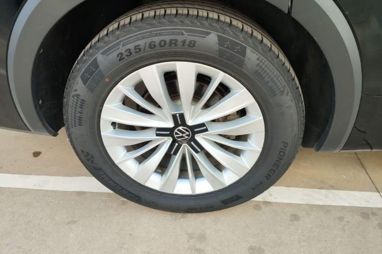 Used Volkswagen Viloran 2024 330TSI Business Edition Right Rear Wheel Hub