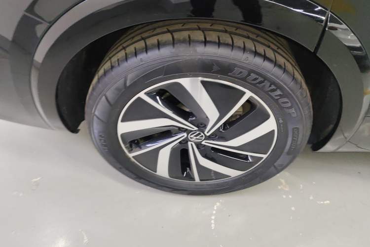 Used Volkswagen Viloran 2024 380TSI Luxury Edition Right Rear Wheel Hub
