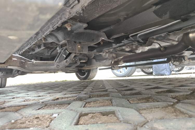 Used Volkswagen Viloran 2024 380TSI Premium Edition Right Side Sill