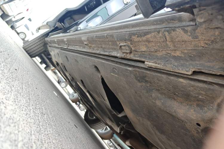 Used Volkswagen Viloran 2024 330TSI Business Edition Right Side Sill