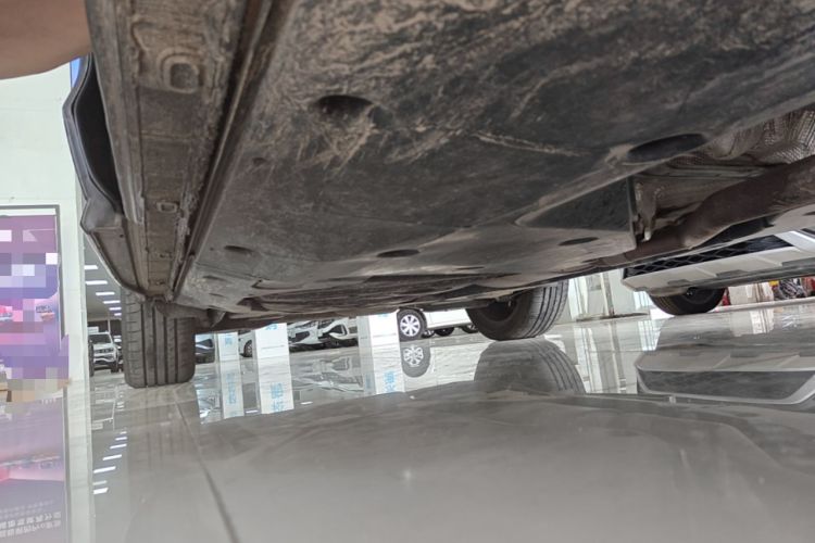 Used Volkswagen Viloran 2024 380TSI Premium Edition Right Side Sill