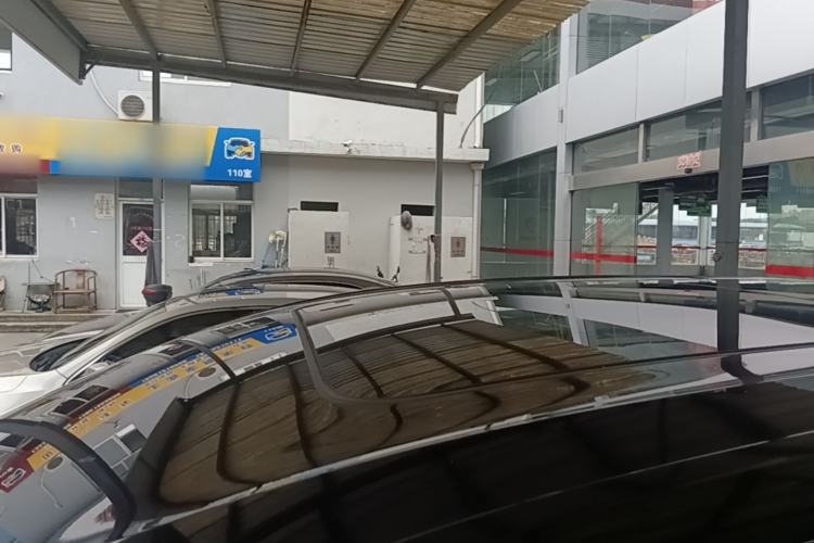 Used Volkswagen Viloran 2024 330TSI Luxury Edition Roof