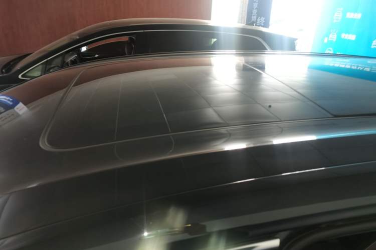 Used Volkswagen Viloran 2024 380TSI Premium Edition Roof