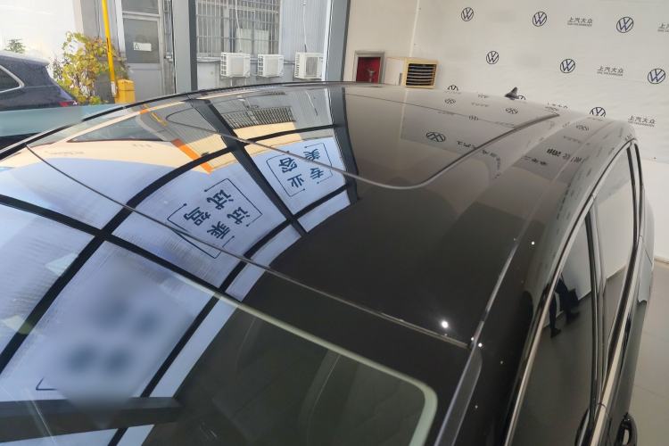 Used Volkswagen Viloran 2024 380TSI Premium Edition Roof