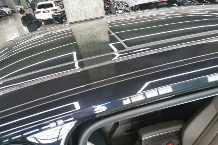 Used Volkswagen Viloran 2024 380TSI Luxury Edition Roof