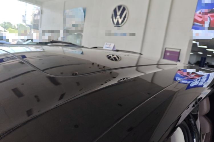 Used Volkswagen Viloran 2024 380TSI Premium Edition Roof