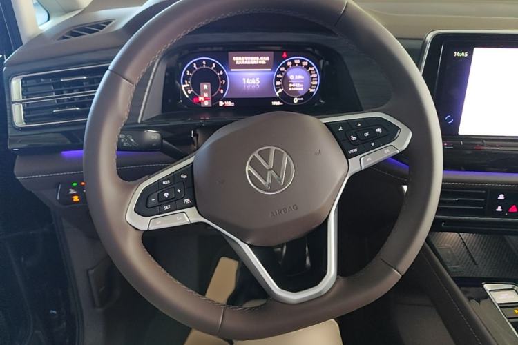 Used Volkswagen Viloran 2024 380TSI Premium Edition Steering Wheel