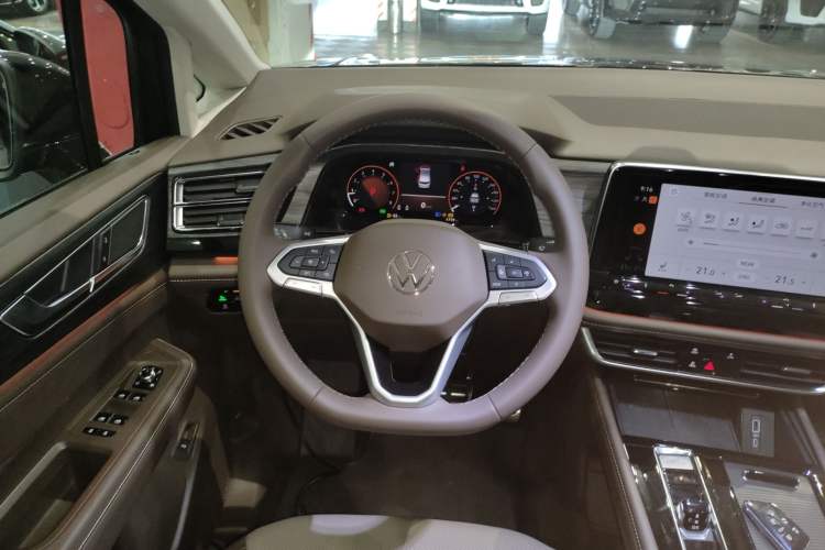 Used Volkswagen Viloran 2024 380TSI Premium Edition Steering Wheel