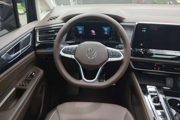 Used Volkswagen Viloran 2024 380TSI Premium Edition Steering Wheel