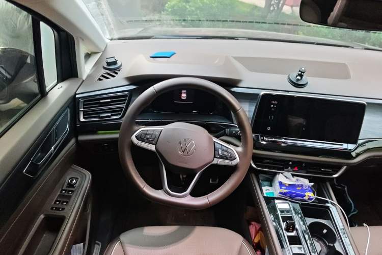 Used Volkswagen Viloran 2024 380TSI Premium Edition Steering Wheel