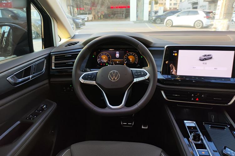 Used Volkswagen Viloran 2024 380TSI Premium Edition Steering Wheel