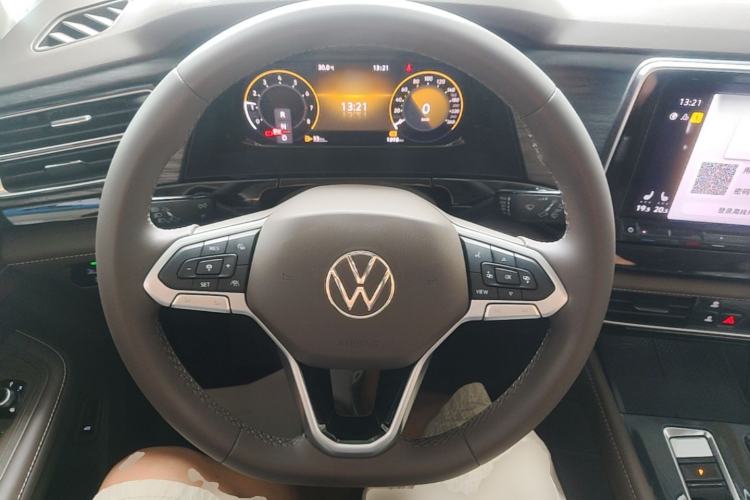 Used Volkswagen Viloran 2024 380TSI Premium Edition Steering Wheel