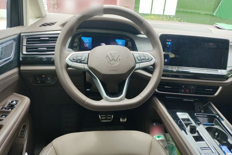 Used Volkswagen Viloran 2024 380TSI Premium Edition Steering Wheel