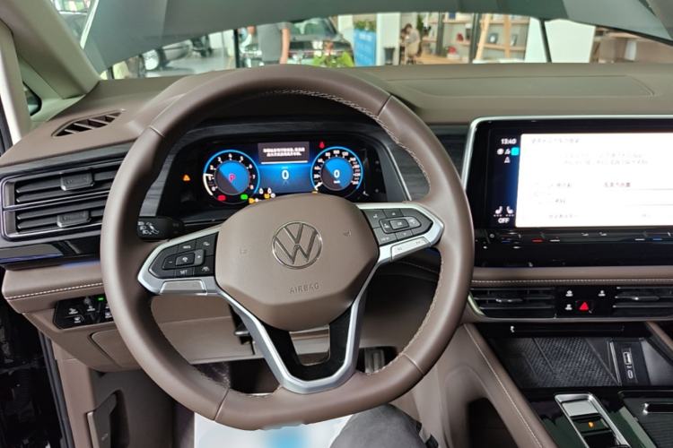 Used Volkswagen Viloran 2024 380TSI Premium Edition Steering Wheel