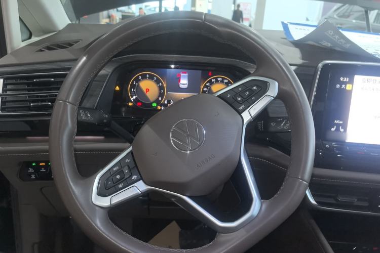 Used Volkswagen Viloran 2024 330TSI Luxury Edition Steering Wheel