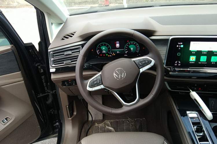 Used Volkswagen Viloran 2024 380TSI Premium Edition Steering Wheel