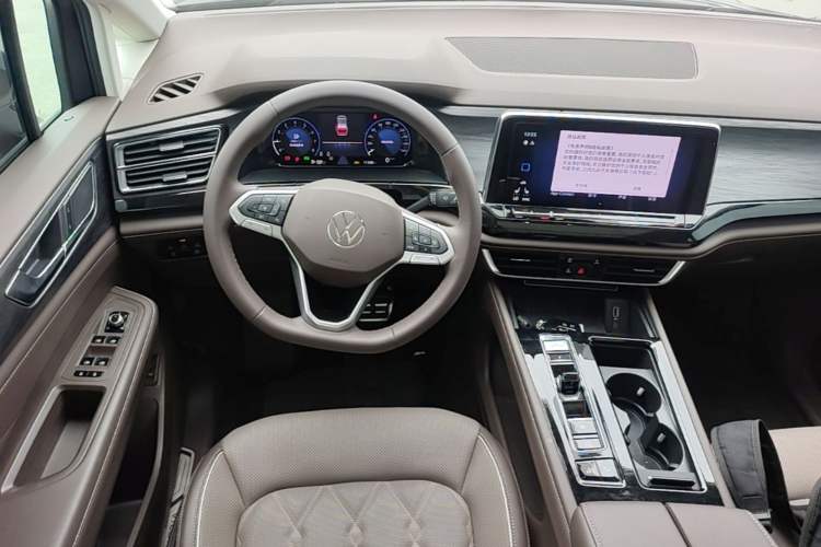 Used Volkswagen Viloran 2024 380TSI Premium Edition Steering Wheel