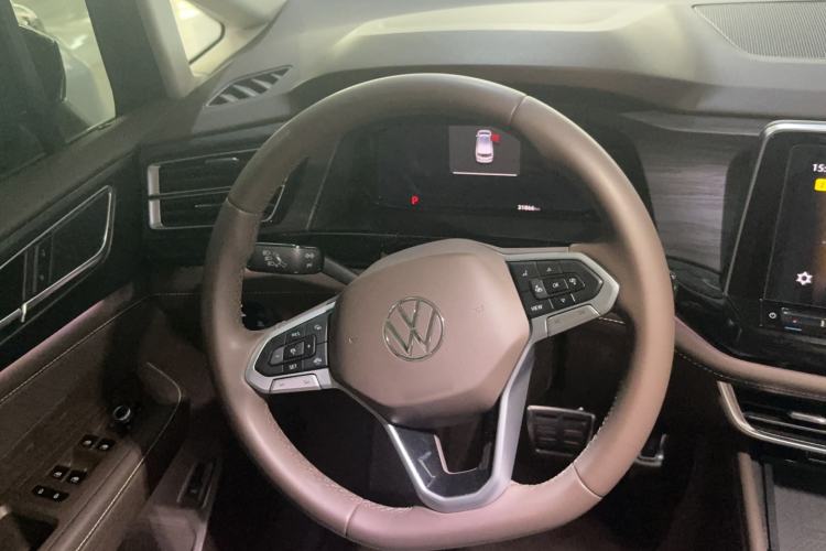 Used Volkswagen Viloran 2024 380TSI Luxury Edition Steering Wheel