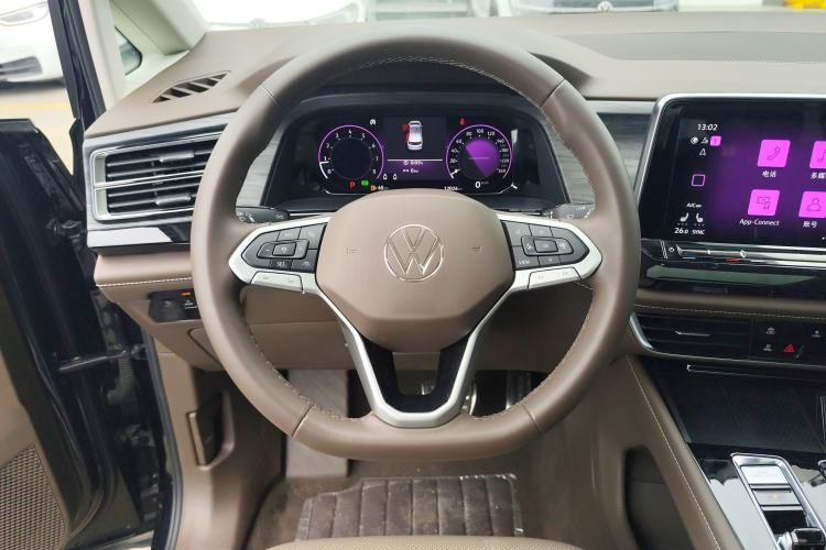 Used Volkswagen Viloran 2024 380TSI Premium Edition Steering Wheel